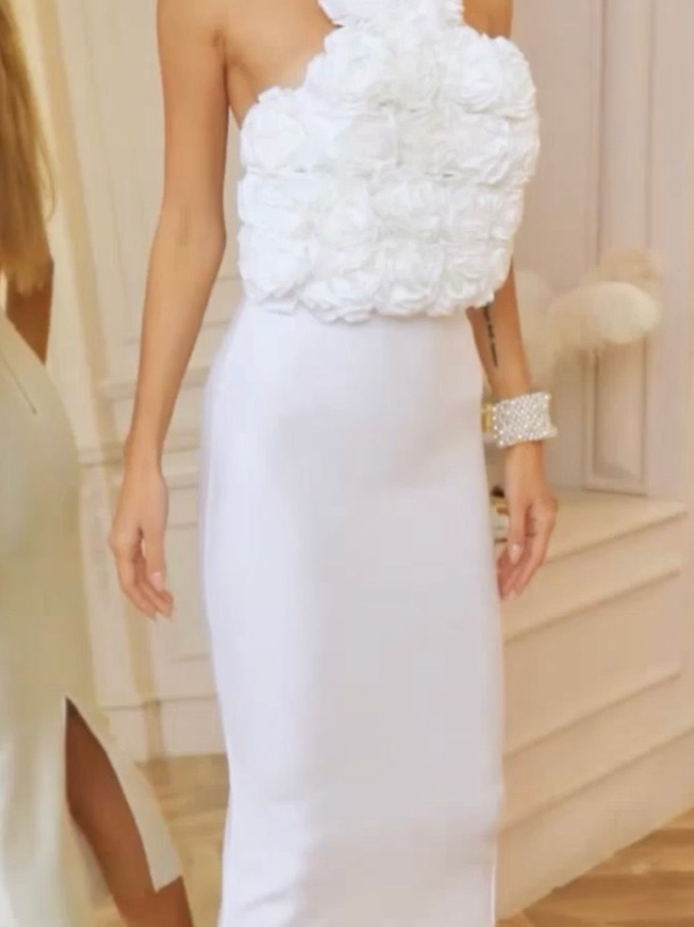 Elegant White Strapless Floral-Appliqué Dress